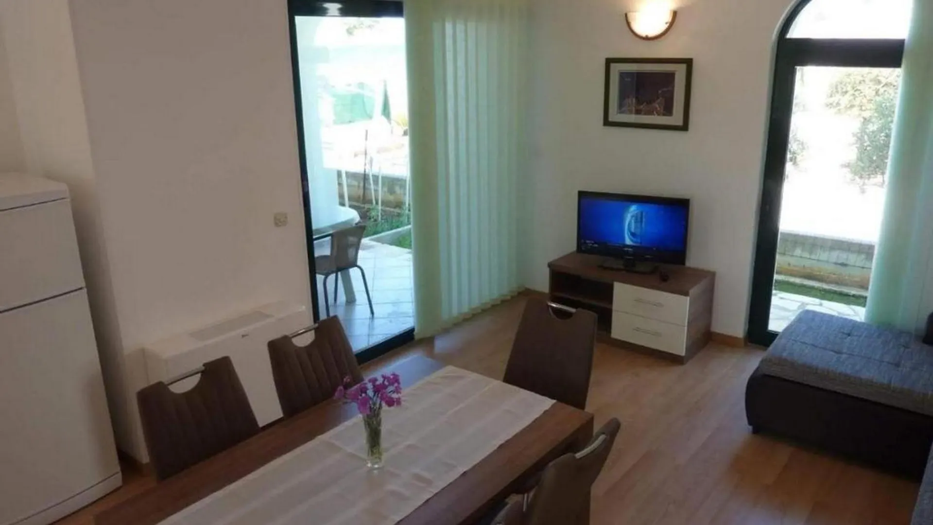 Apartments Mlikota - Two Bedroom Apartment With Terrace Zaton  Κροατία